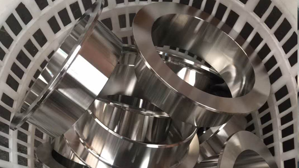 不銹鋼管件如何保養(yǎng)？